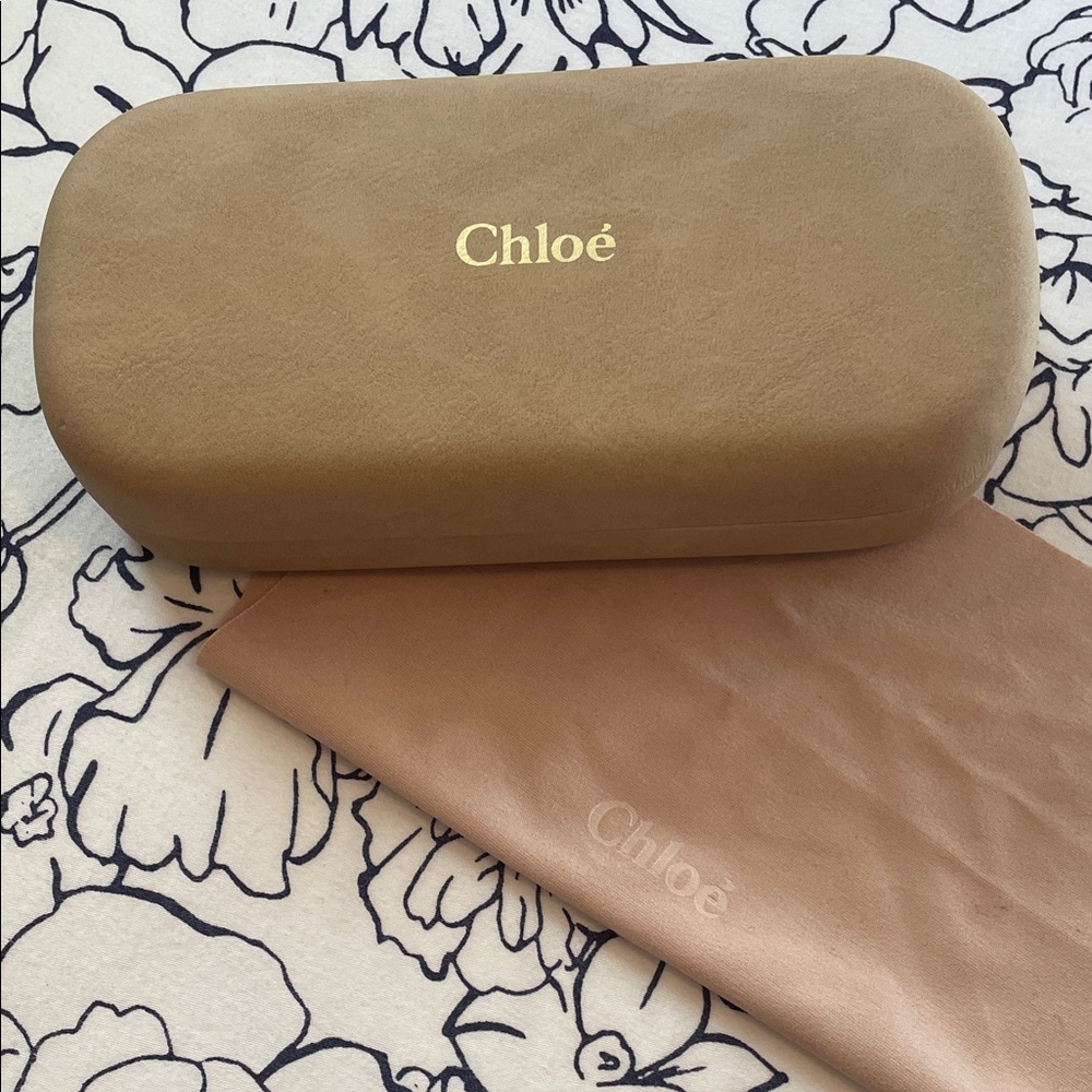 Chloé Tan Sunglasses Case with Matching cleaning cloth